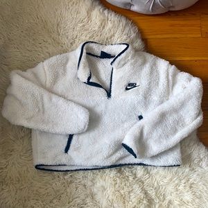 NIKE Fuzzy cropped zip